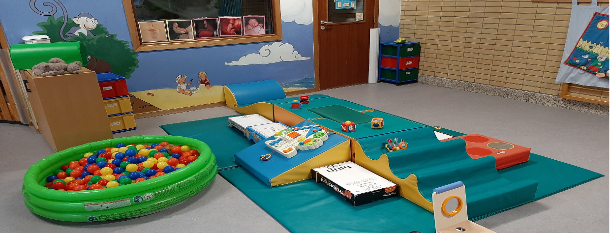 Tapis de jeu et piscine de balles